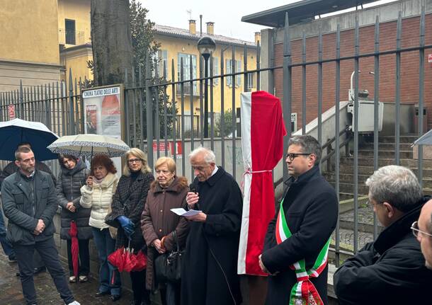 totem don Alberto a Gallarate 