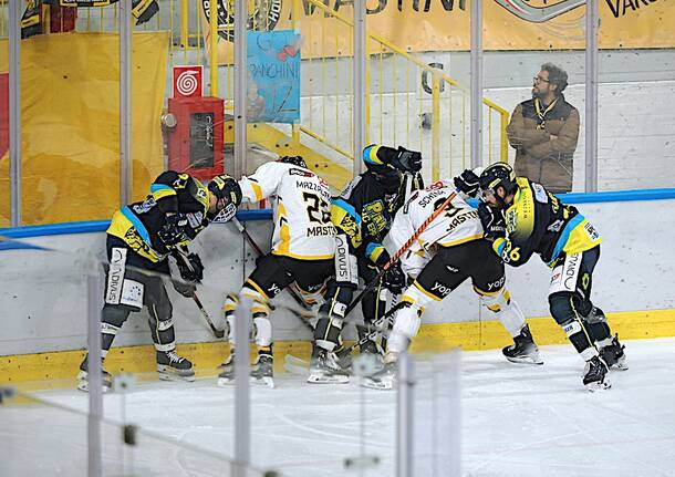 Hockey, le immagini di Varese – Appiano