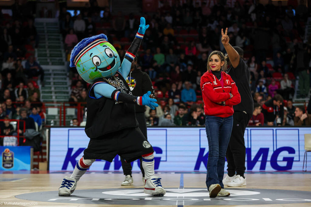 Gli Harlem Globetrotter incantano Varese