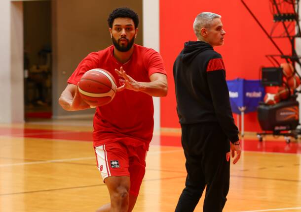 Il primo allenamento di Ethan Esposito con la Openjobmetis