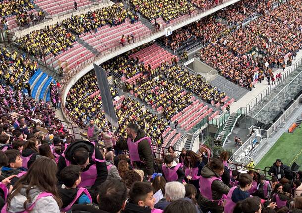 A Milano la domenica dei cresimandi con l’Arcivescovo Delpini