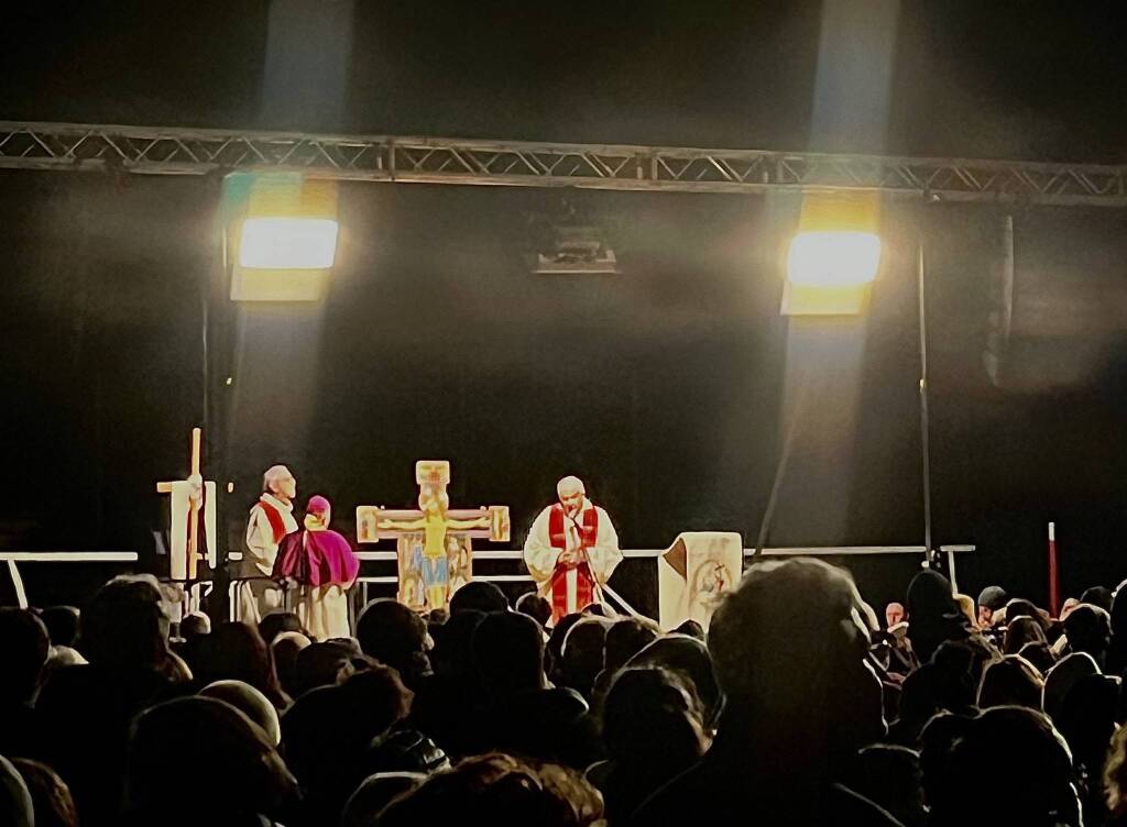 induno olona, via Crucis con Delpini 