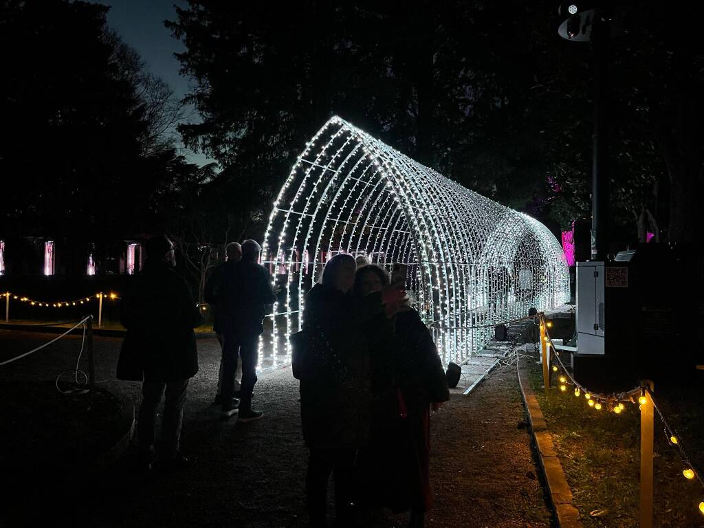 Rho, inaugurata a Villa Burba la Magic Light Garden Experience