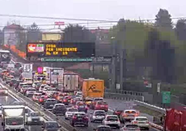 Autostrada incidente varie
