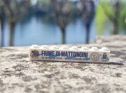 Fiume di mattoncini sesto calende
