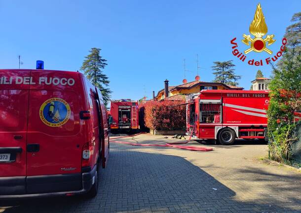 Incendio a Malnate