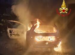 incendio auto cuasso al monte