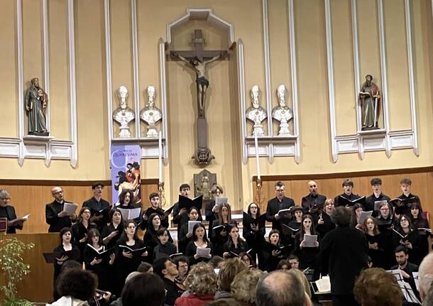 Una serata di musica ed emozioni a Biumo Inferiore