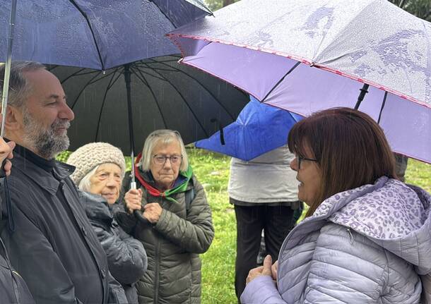 Presidio 5Stelle davanti all’ITET Daverio Casula Nervi