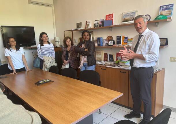 sit in scuola foscolo