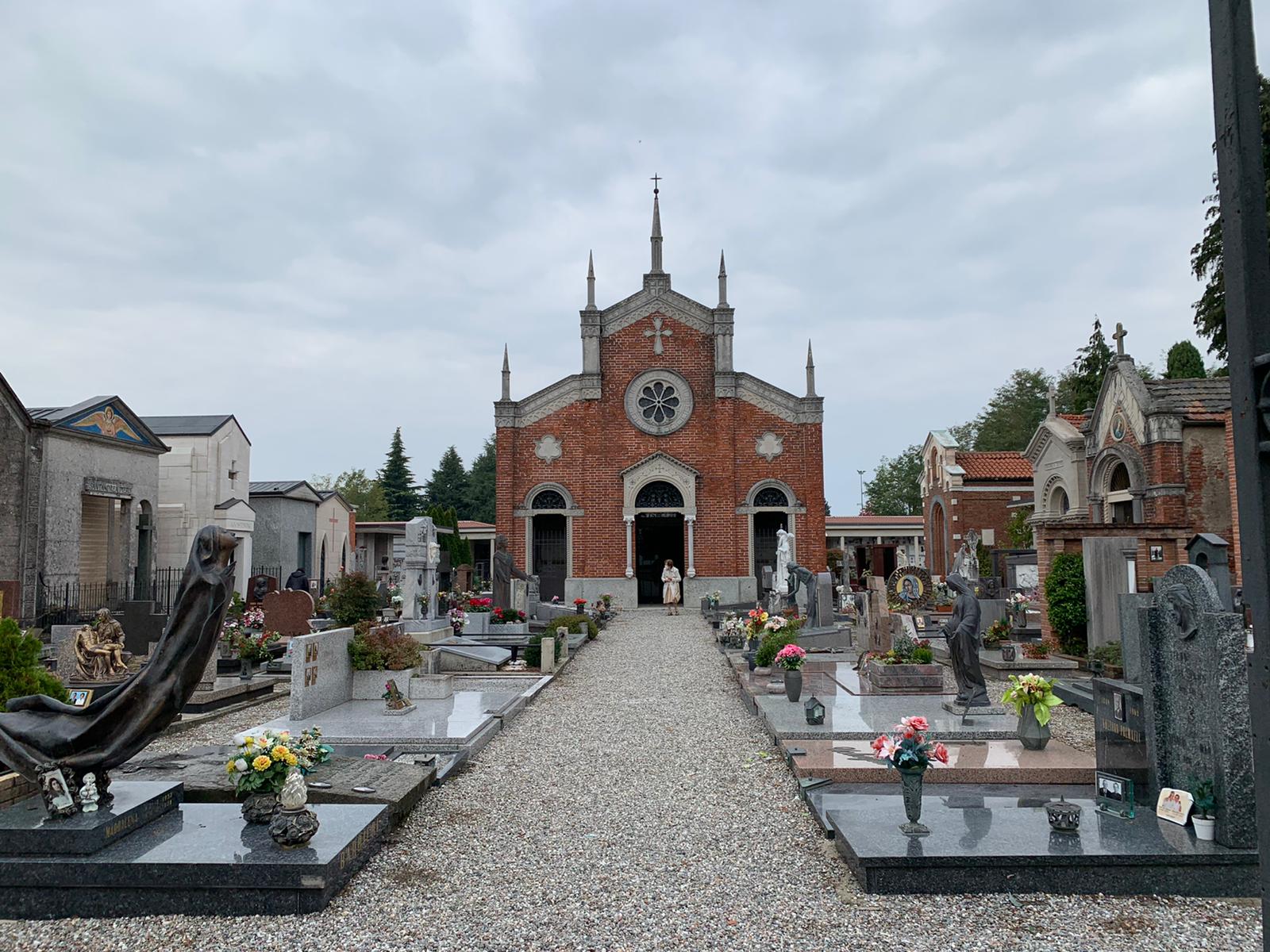 Cimitero Di Venegono Superiore - VareseNews